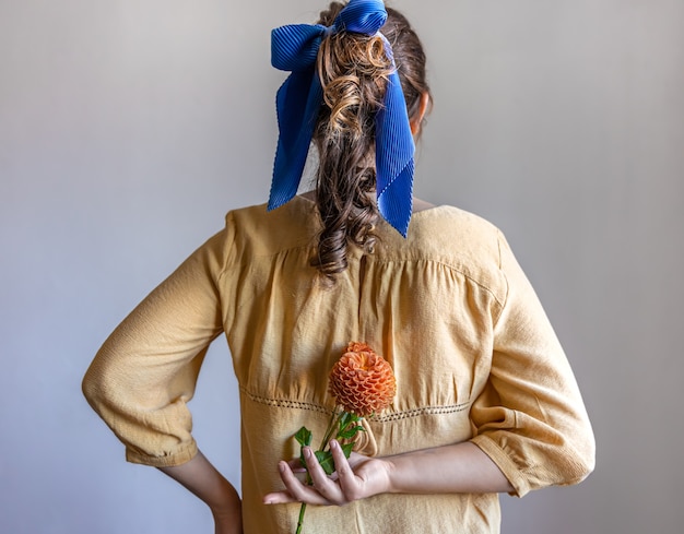 Ewolucja stylu: Jak moda inspirowana sztuką wpływa na nasze codzienne wybory?